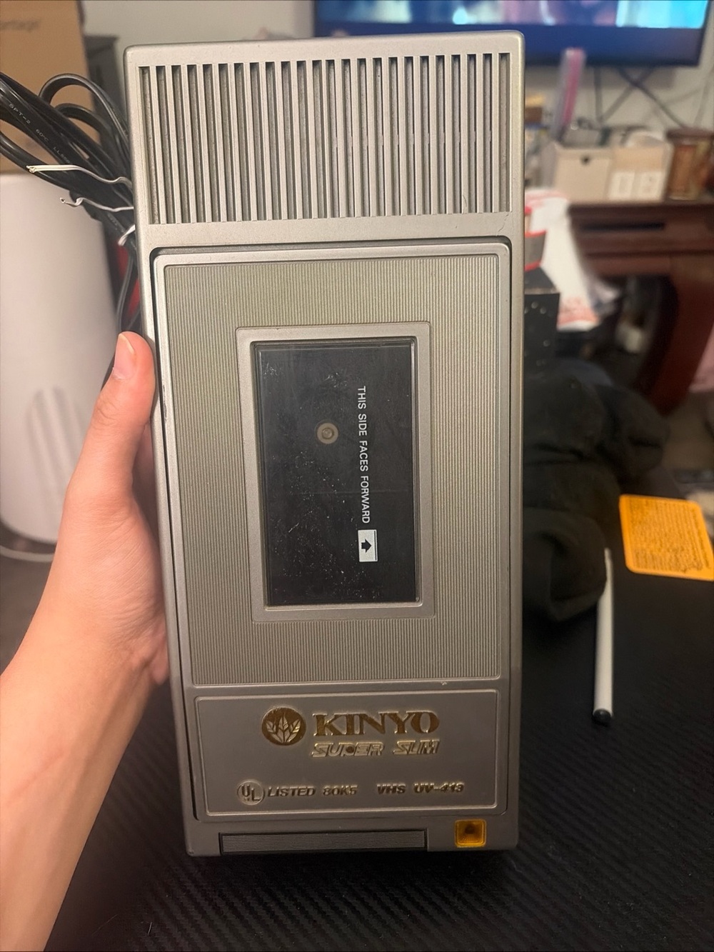 Kinyo Super Slim VHS UV-413 Rewinder has been Tested and Working!!!
